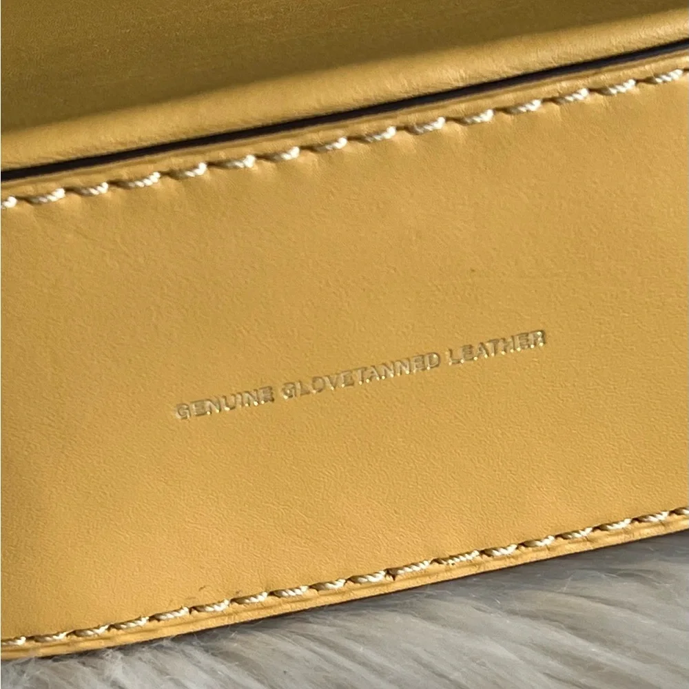 35844 - Coach Canteen Crossbody - Picture 10 of 12